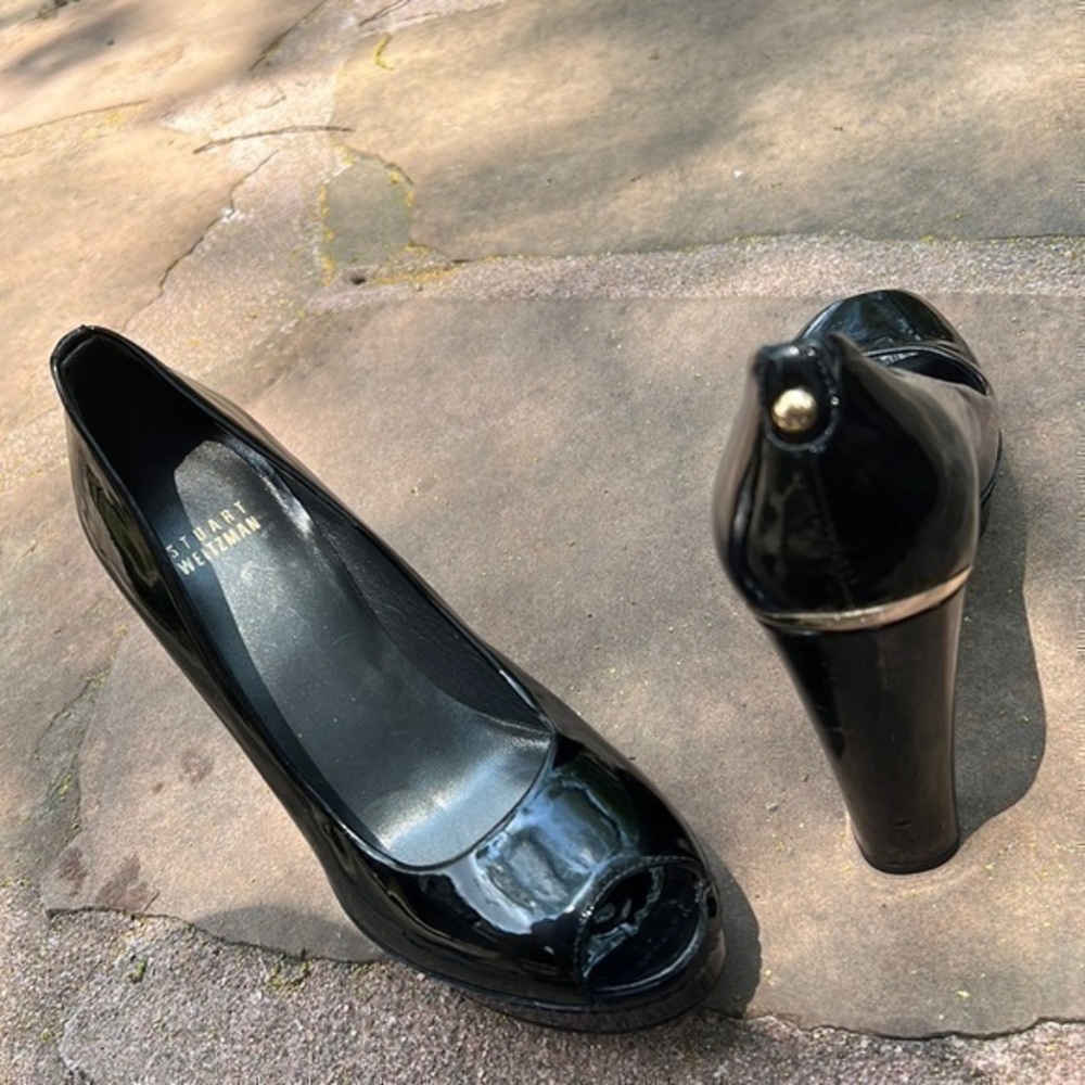 ▶️ Stuart Weizmann◀️ Platinum leather heels  Size 7